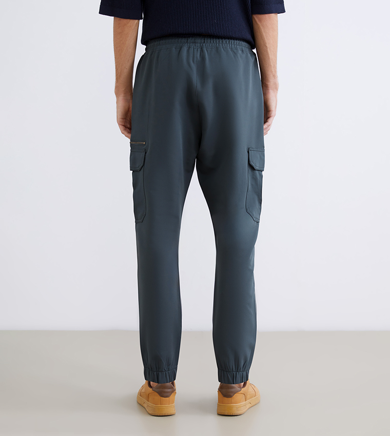 Mid Rise Slim Fit Cargo Trousers