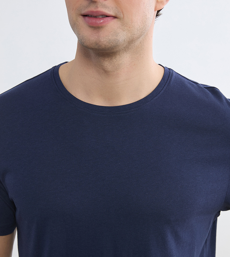 تيشيرت سادة بكم قصير