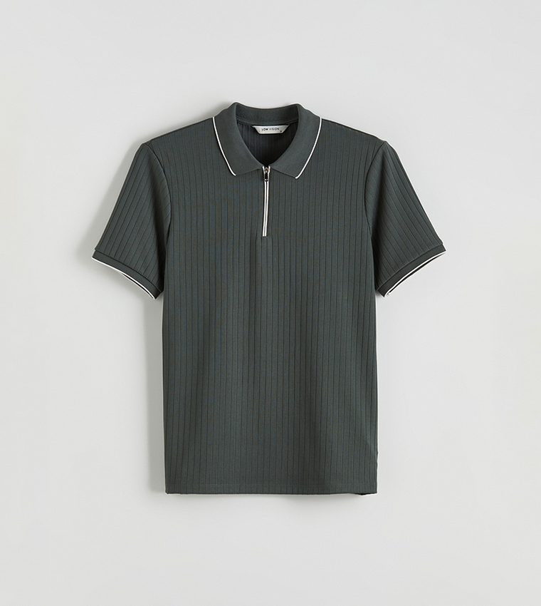 تيشيرت بولو بكم قصير