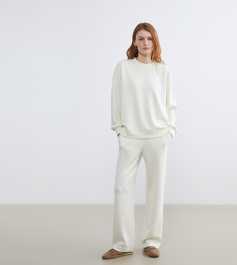 سويتشيرت أوفرسايز بقبة مستديرة