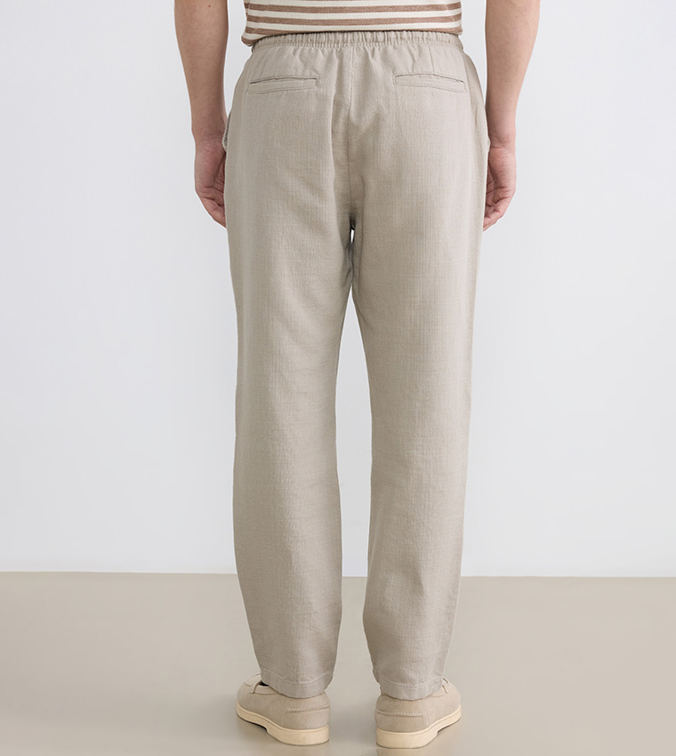 بنطلون بقصة عادية برباط على الخصر