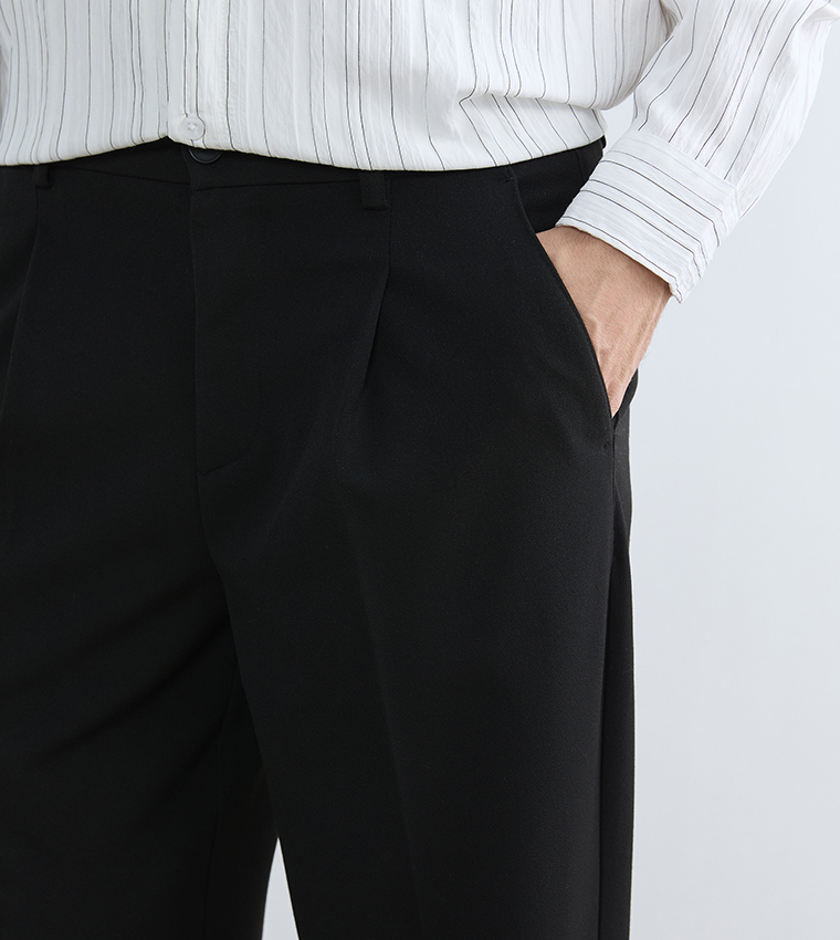 بنطلون سادة بقصة مريحة 