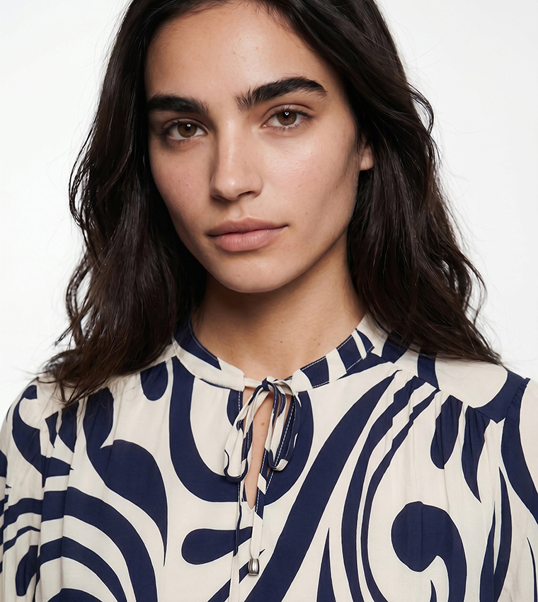 Swirl Print Tie-Up Long Sleeves Top