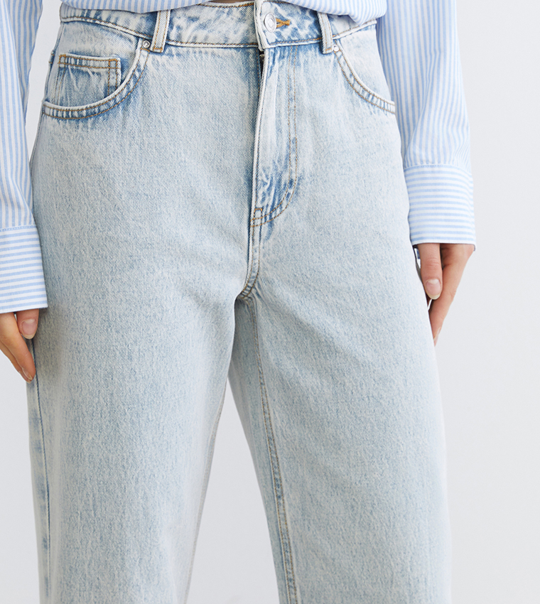 Washed Button Closure Wide Leg Jeans