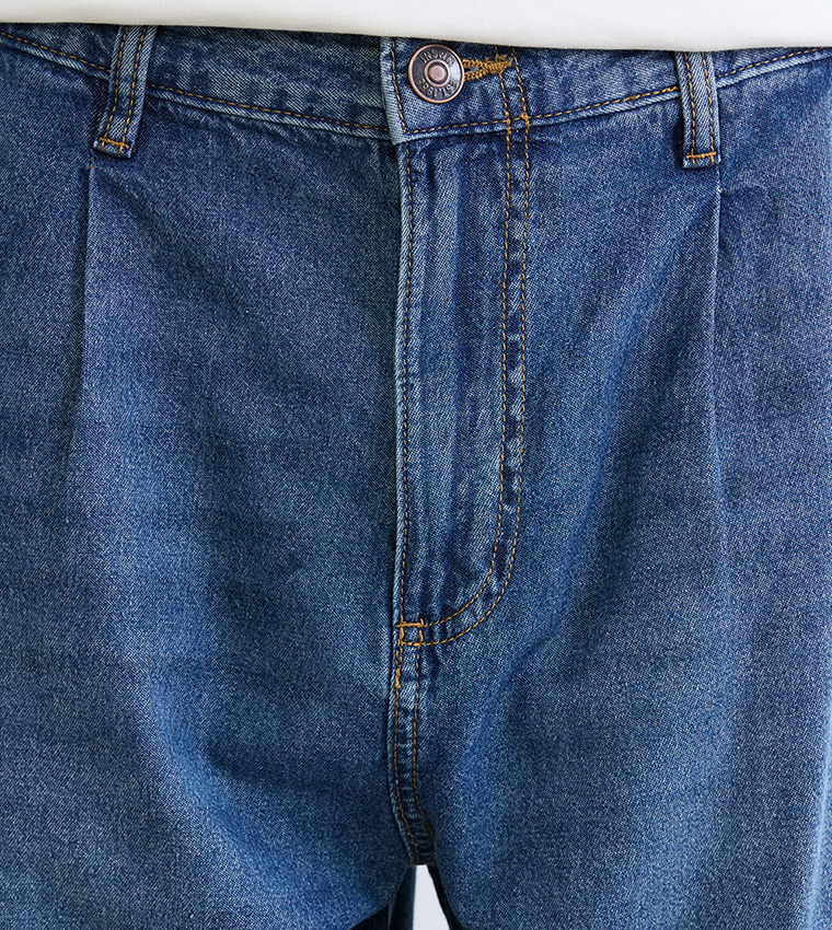 800 Washed Balloon Fit Jeans