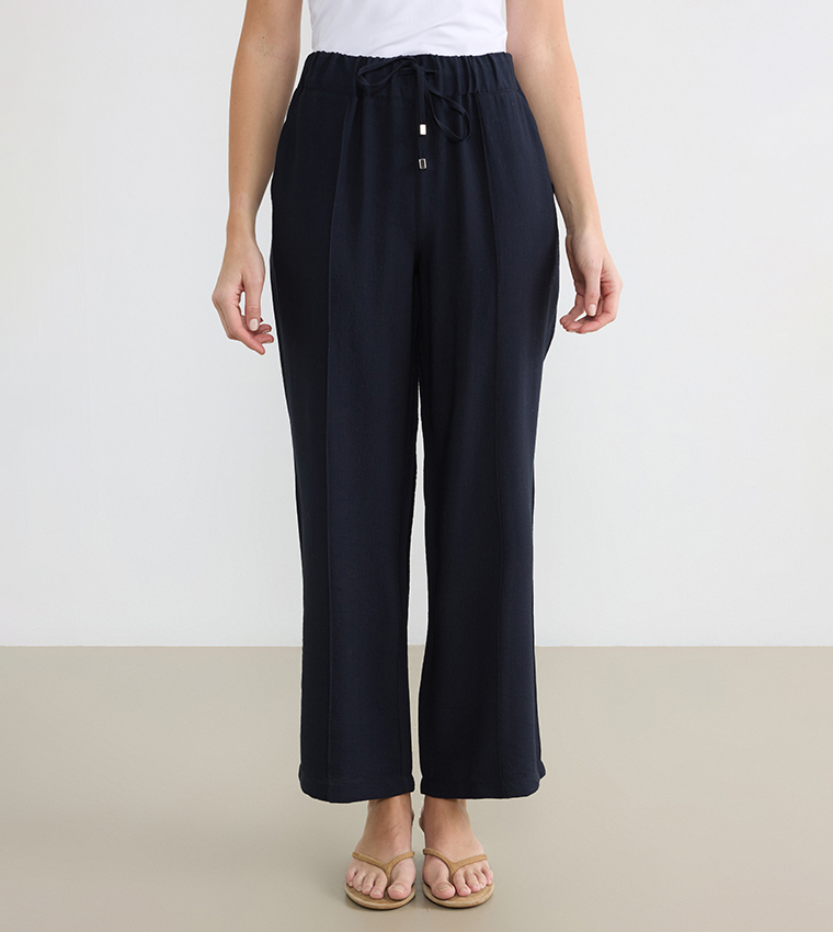 بنطلون برباط على الخصر 