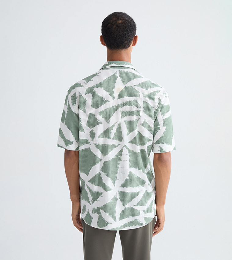 Patterned Short Sleeves Casual Shirt