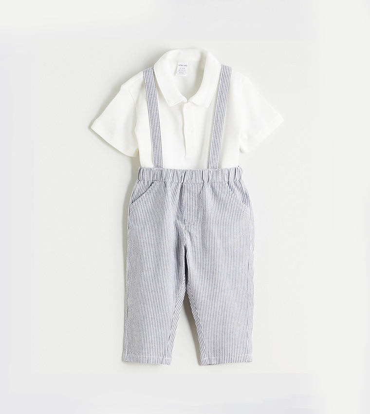 Solid T-Shirt and Striped Dungaree Set