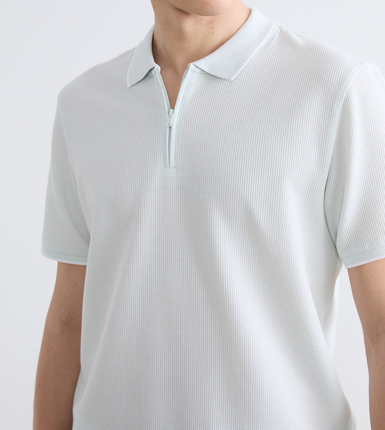 تيشيرت بولو بكم قصير