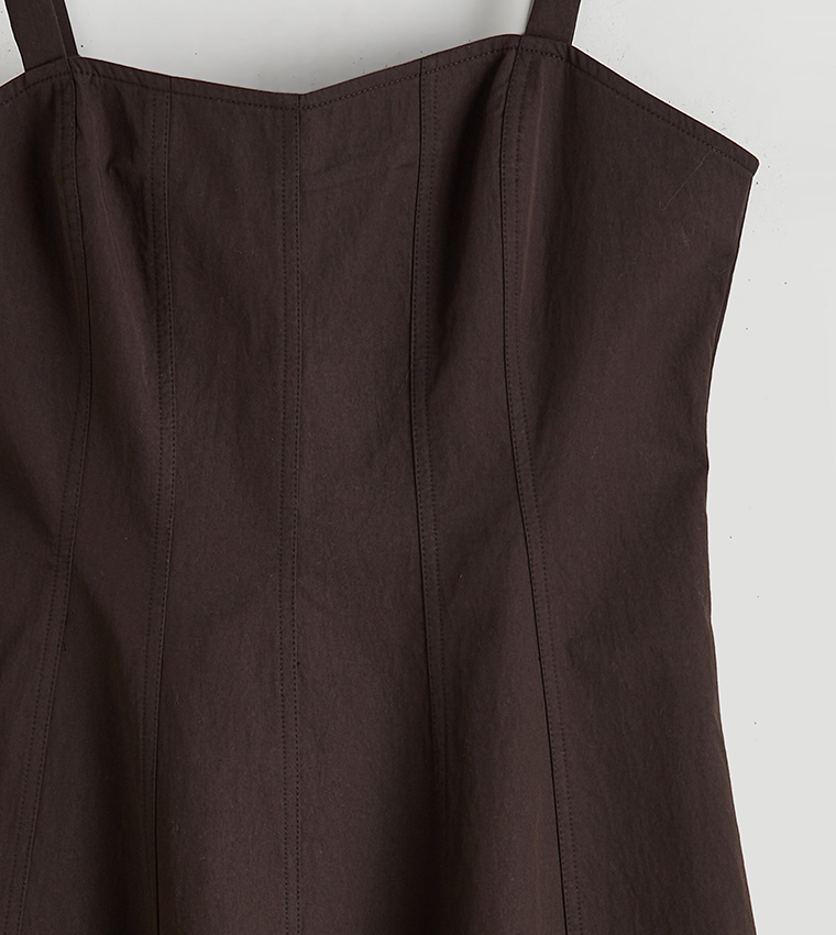 Solid Sweetheart Neck Strappy Midi Dress