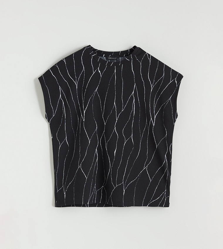 Patterned Short Sleeves Top