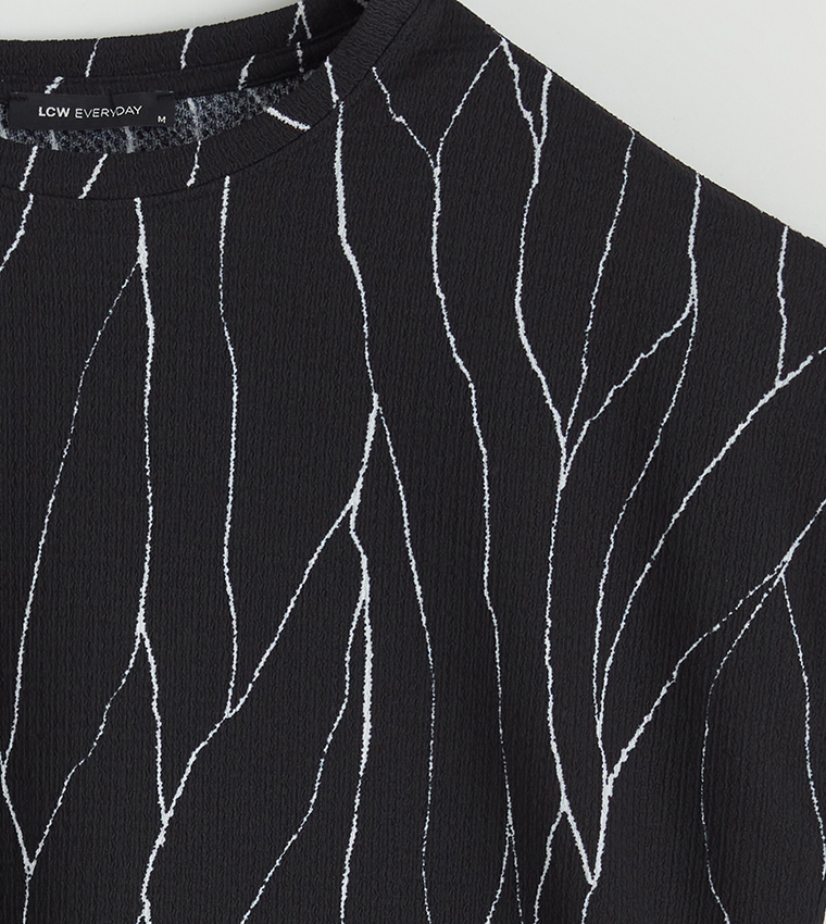 Patterned Short Sleeves Top