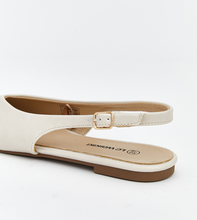 حذاء فلات بحزام خلفي بمقدمة مدببة