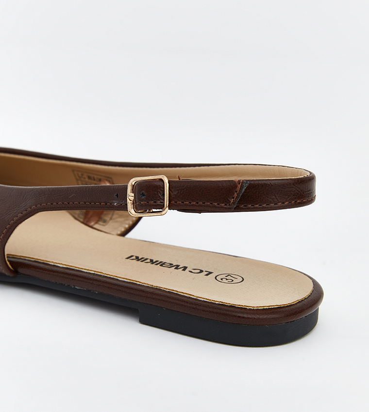 حذاء فلات بحزام خلفي بمقدمة مدببة