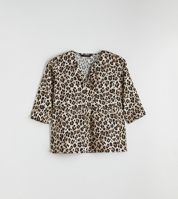 Leopard Printed V-Neck Top