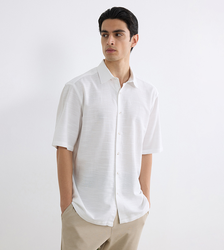 Textured Woven Short Sleeves Shirt