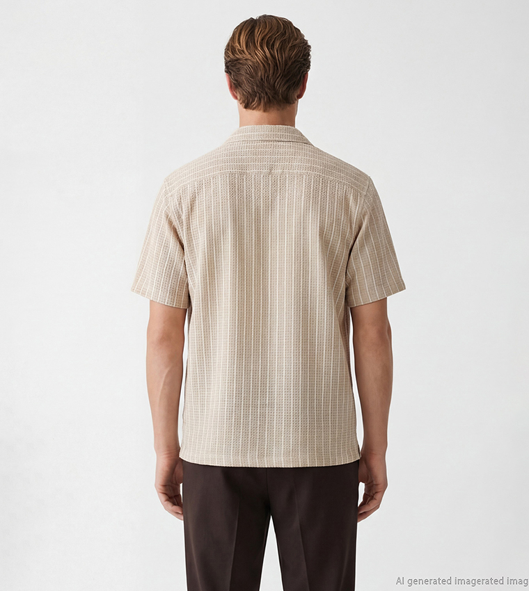 Striped Short Sleeves Shirt