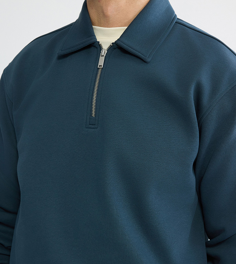 Solid Collared Long Sleeves Sweatshirt