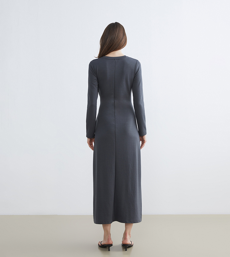 فستان ميدي سادة 