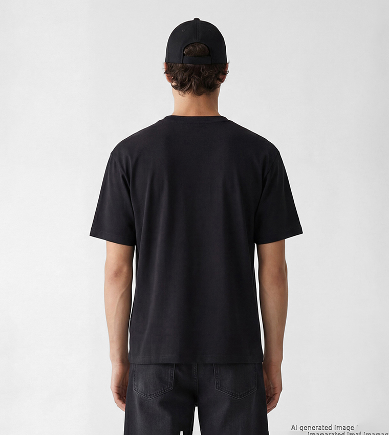 تيشيرت بقبة مستديرة بطبعة فورد