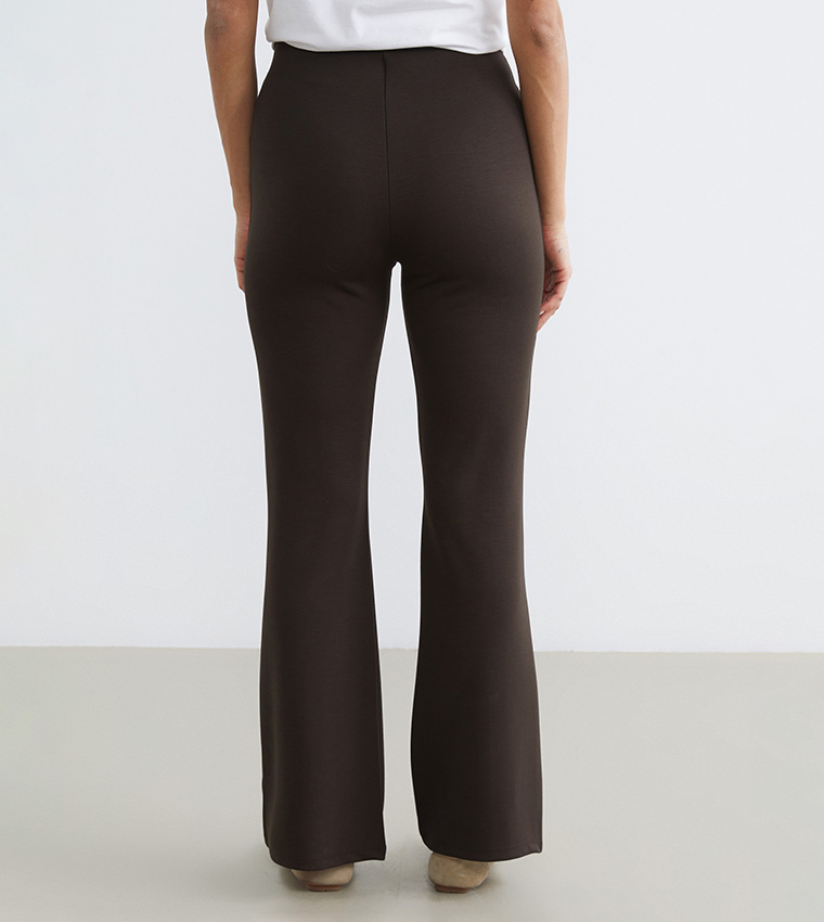 بنطلون رياضة واسع سادة بخصر مرن 