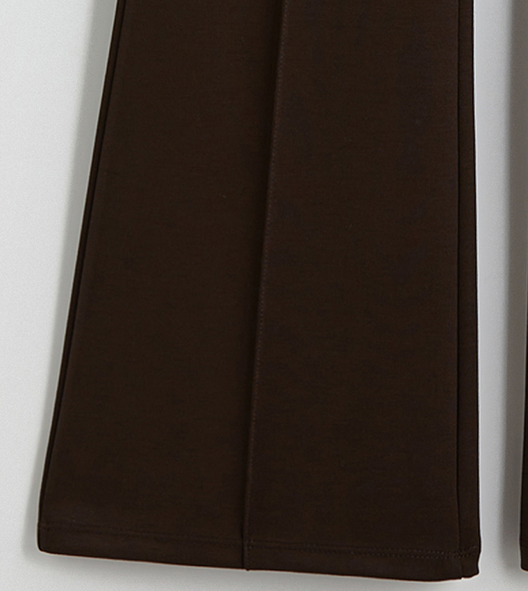 بنطلون رياضة واسع سادة بخصر مرن 