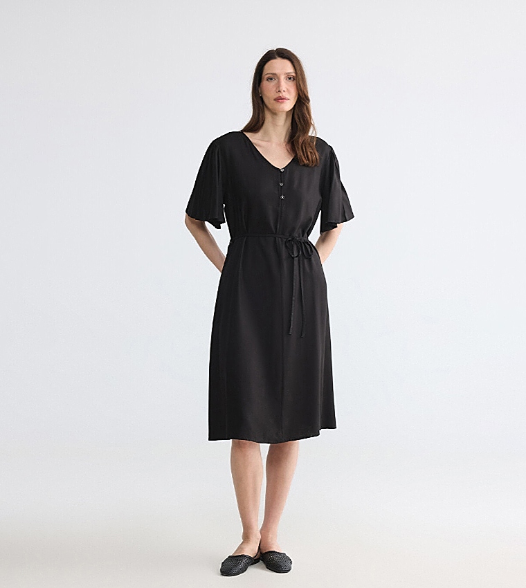V-Neck Waist Sashed Midi Dress