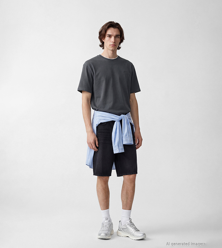 Embroidered Crew Neck T-Shirt