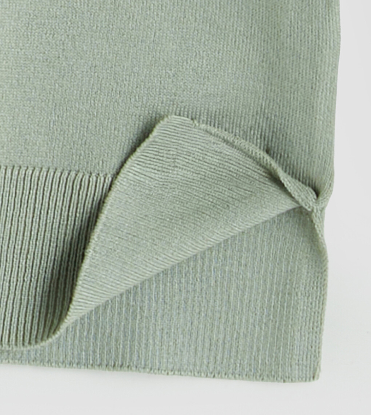 Pearl Button Cuff Solid Crew Neck Sweater