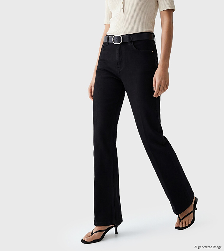 Solid Regular Fit Jeans