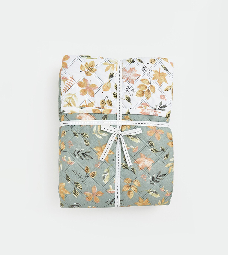 Leaf Patterned Double Bedspread