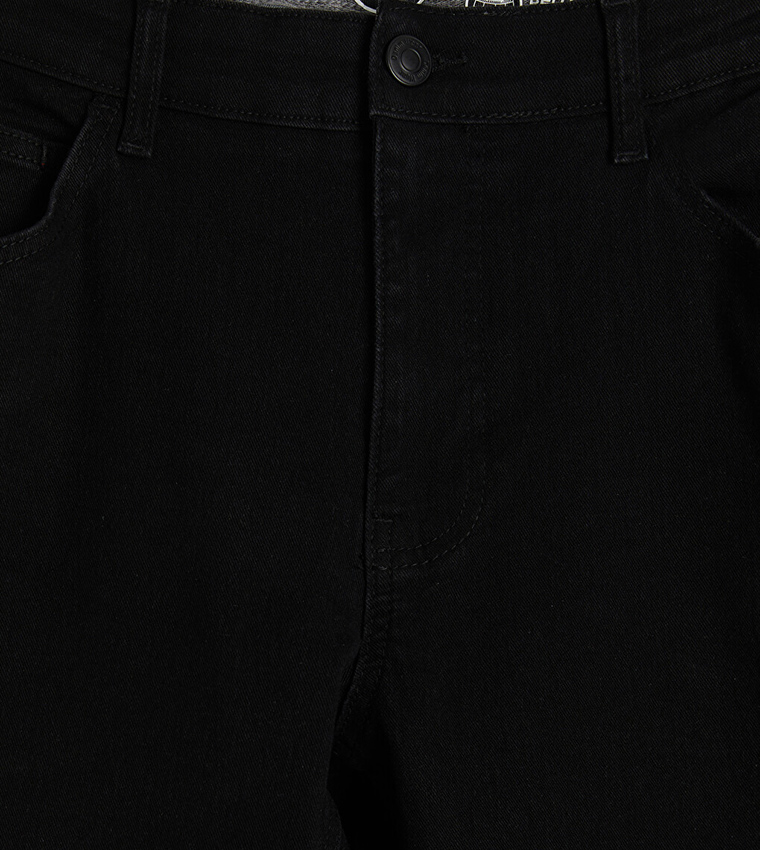 Solid Regular Fit Jeans