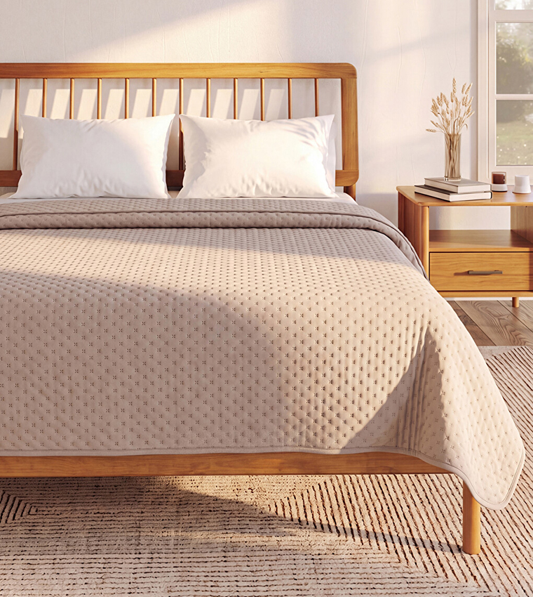 Patterned Double Bedspread