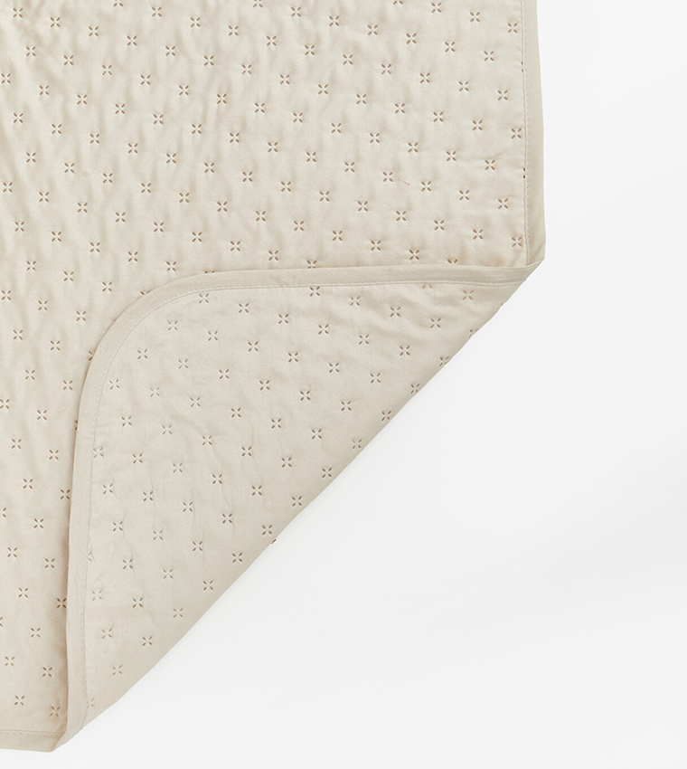 Patterned Double Bedspread