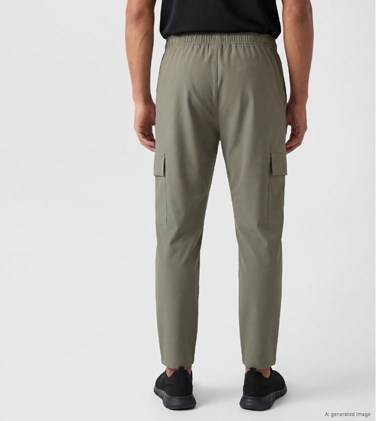 Solid Regular Fit Cargo Pants with Elastic Waist