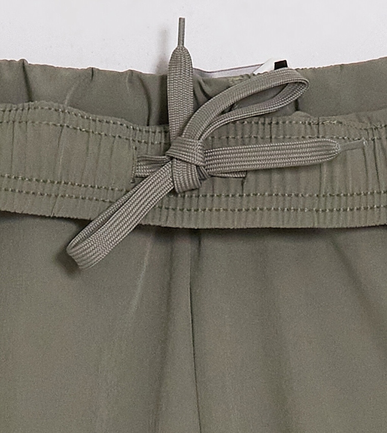 Solid Regular Fit Cargo Pants with Elastic Waist