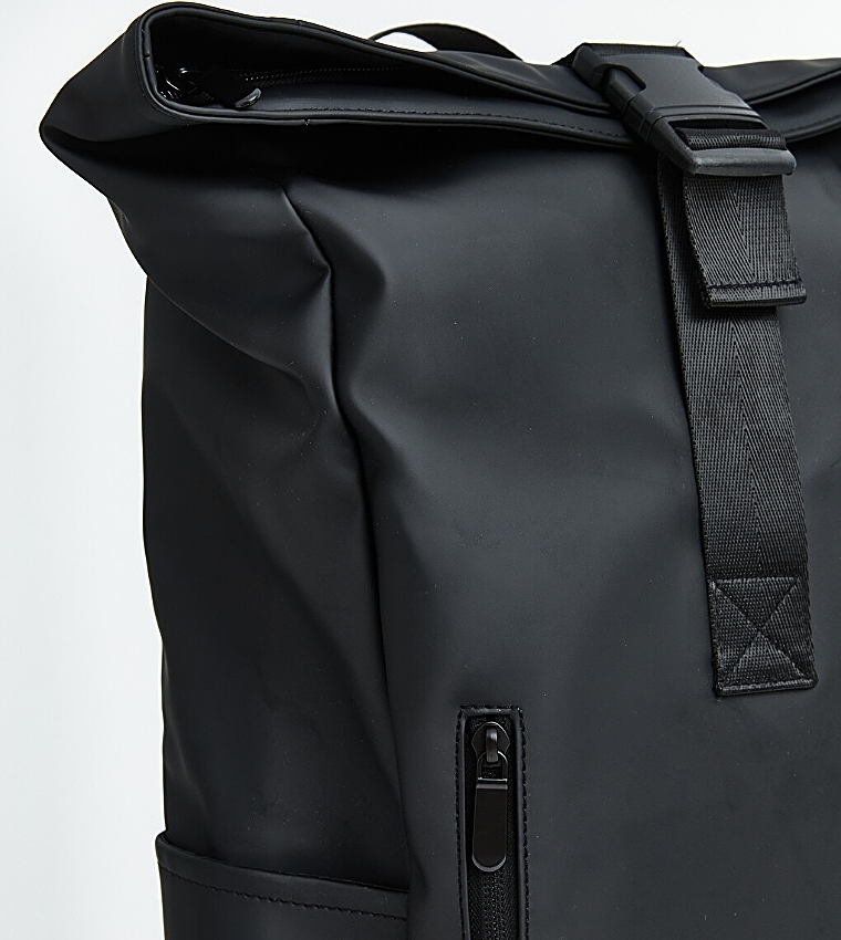 Solid Buckle Closure Backpack
