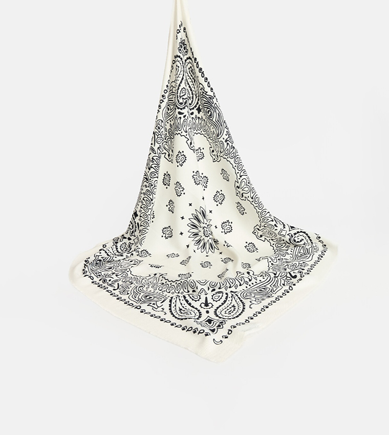 Paisley Patterned Scarf