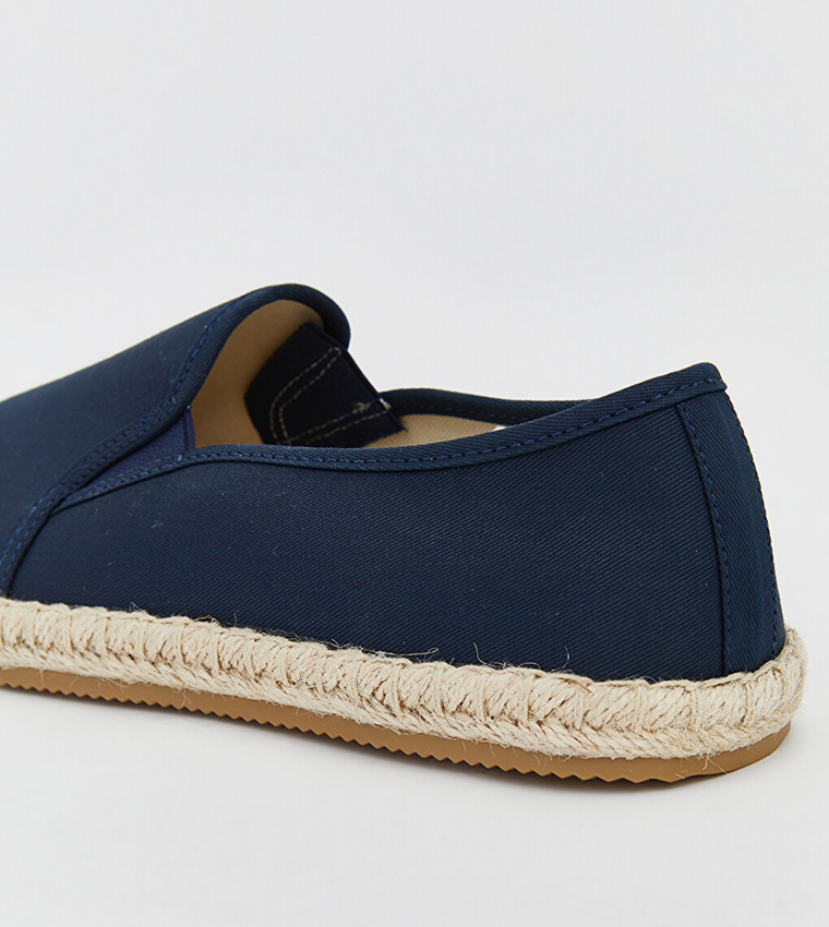 Solid Round Toe Espadrilles