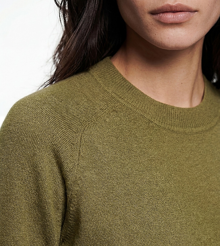 LC Waikiki  Round Neck Sweaters - Olive Round Neck Sweaters