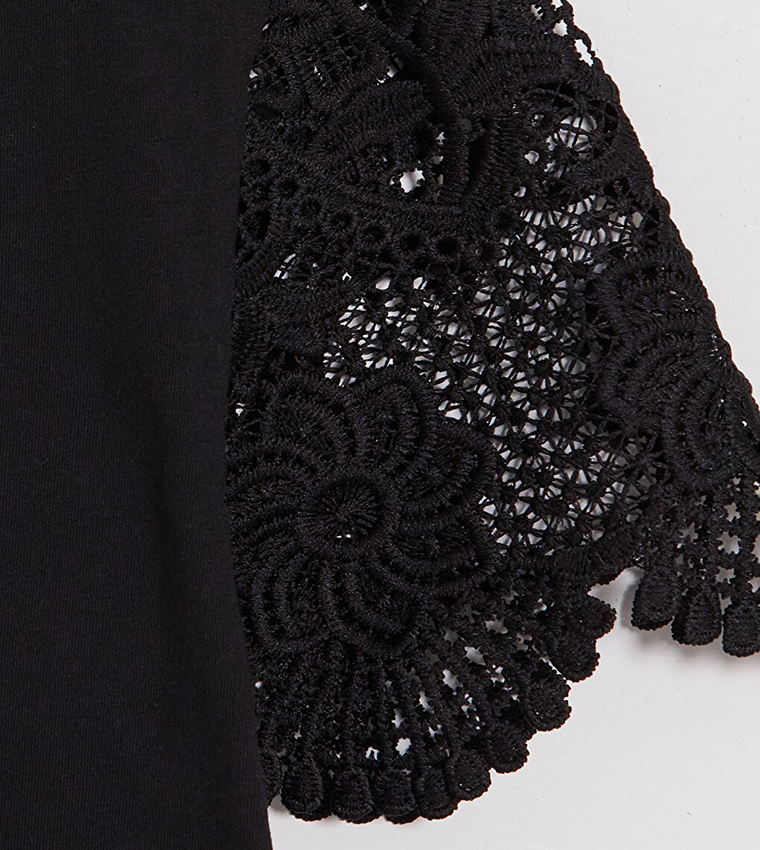 Lace Sleeves Crew Neck Top