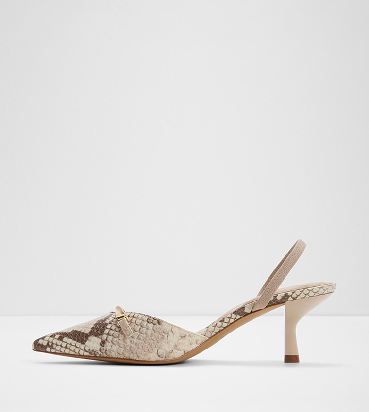 LIANYA Metal Accent Pointed Toe Pumps