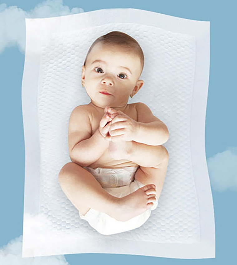 Pack of 100pcs Disposable Diaper Changing Mats