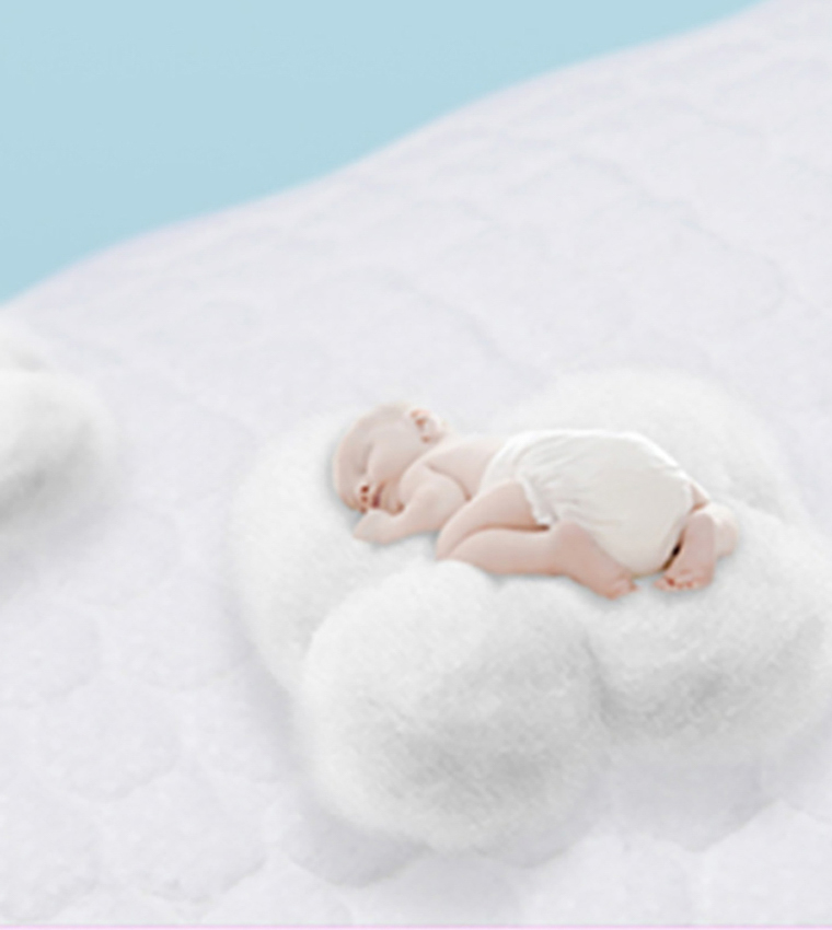 Pack of 100pcs Disposable Diaper Changing Mats