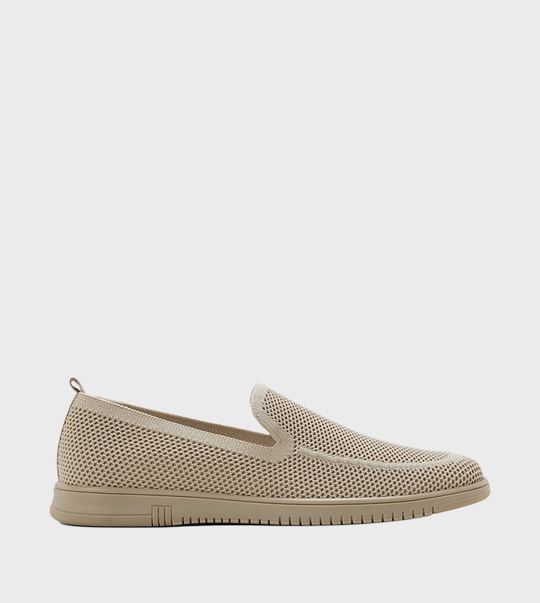 LUXTON Textured Round Toe Casual Slip-Ons