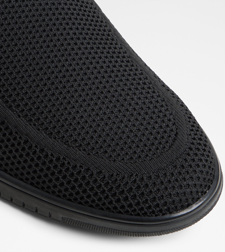 LUXTON Textured Round Toe Casual Slip Ons