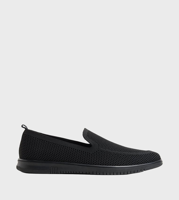 LUXTON Textured Round Toe Casual Slip Ons