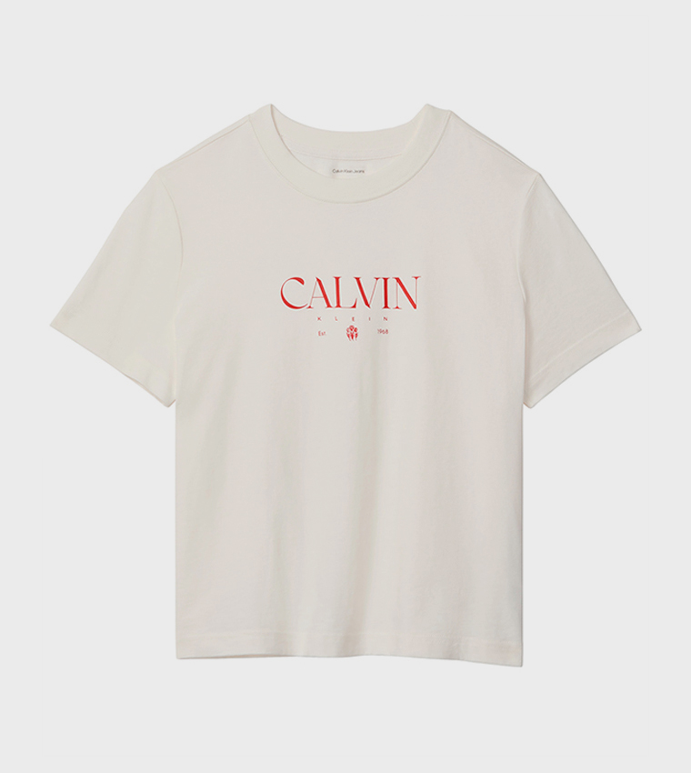 تيشيرت كم قصير بطبعة شعار