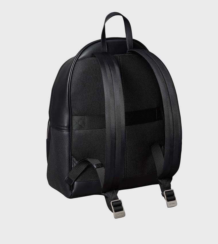 كالفين كلاين  حقائب ظهر - أسود 