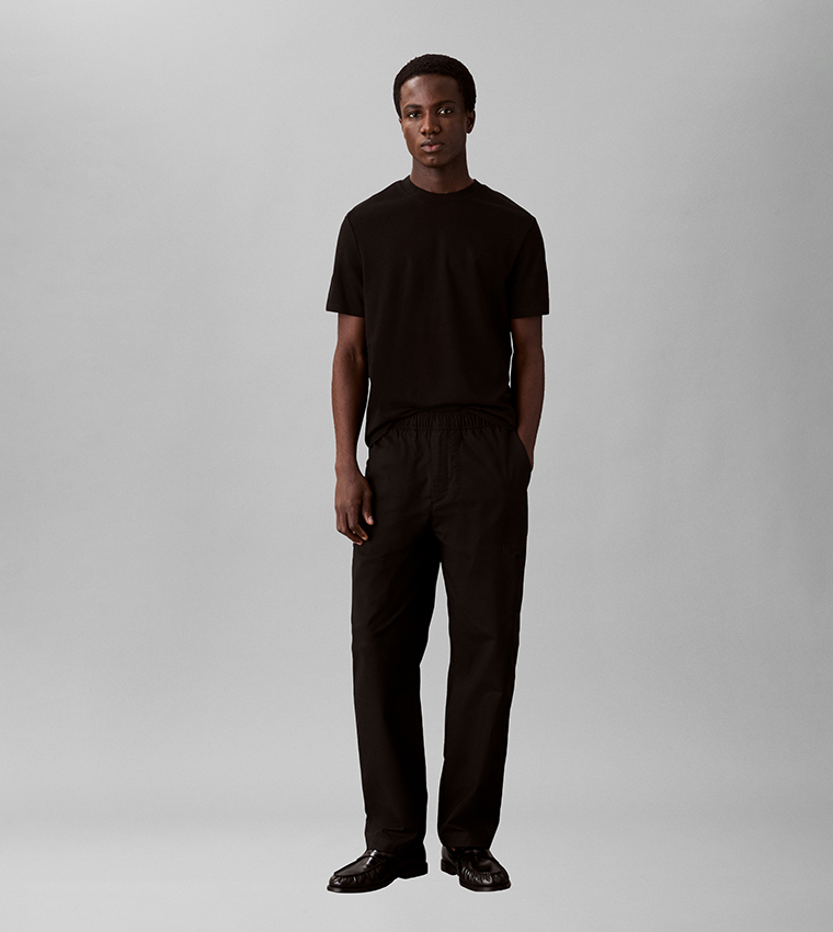 Calvin Klein  Round Neck T-Shirts - BLACK Round Neck T-Shirts